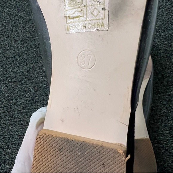 Black & Clear Transparent Vinyl Acrylic Pointed Toe Slides Flat Shoes Sz 6.5/7 - Picture 16 of 16